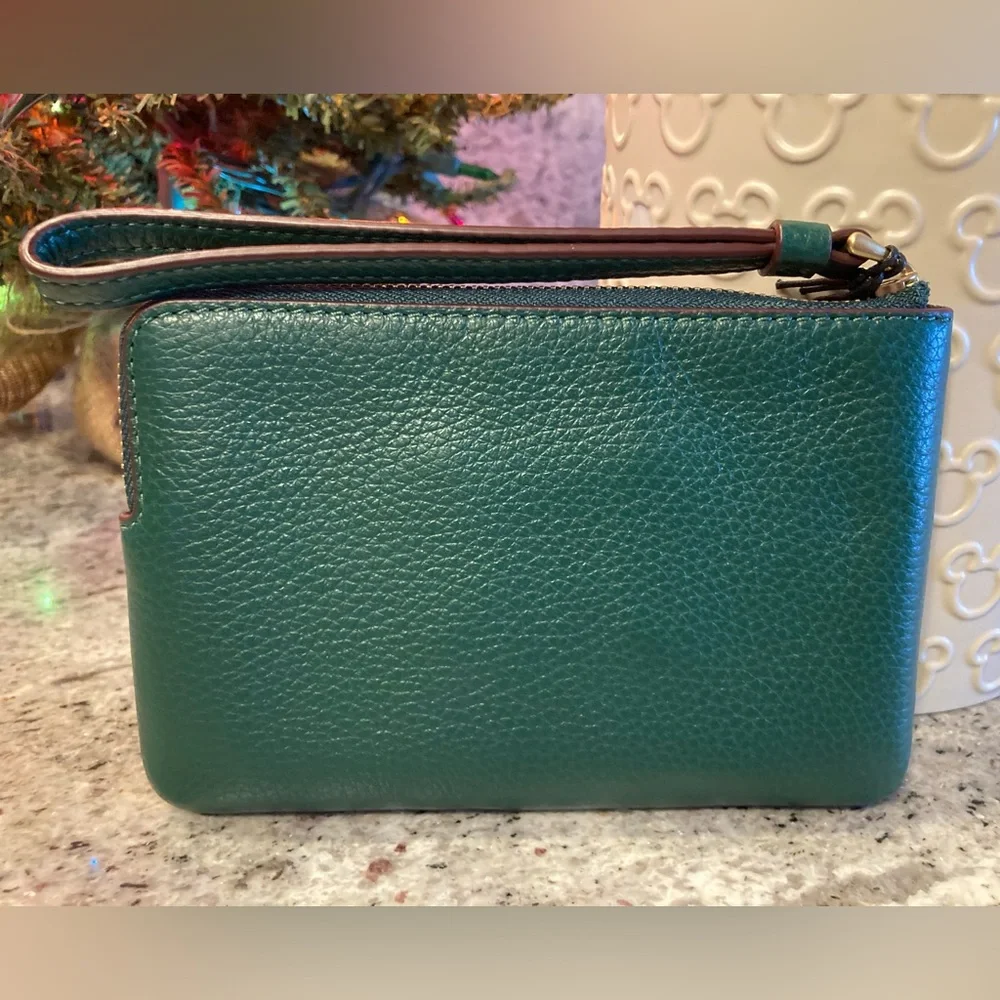 Disney X Coach Corner Zip Wristlet With Sled Motif - NWT - Picture 6 of 8